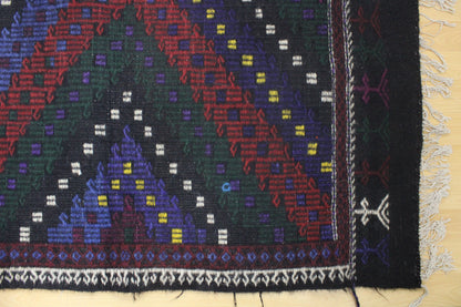 Handwoven Turkish Vintage Kilim (6'3" x 9'9")