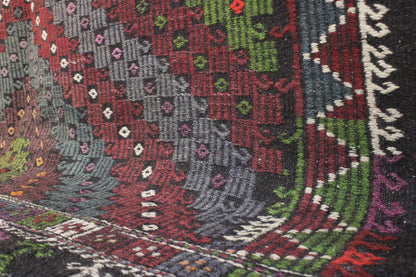 Handwoven Turkish Vintage Kilim (6'0" x 8'7")