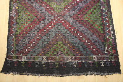 Handwoven Turkish Vintage Kilim (6'0" x 8'7")