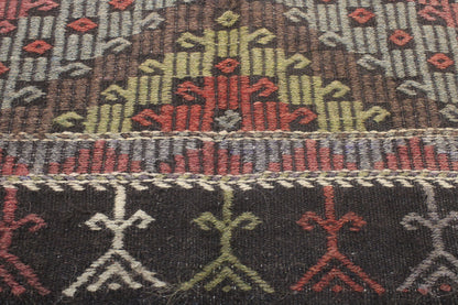 Handwoven Turkish Vintage Kilim (4'7" x 9'10")