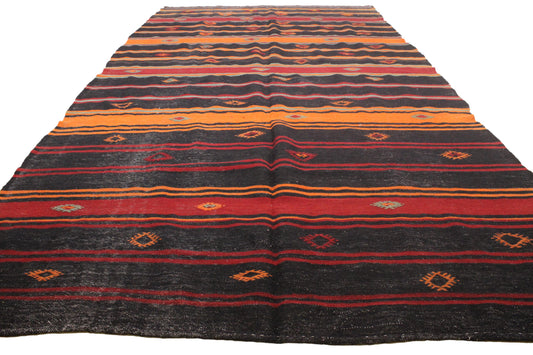 Handwoven Turkish Vintage Kilim (6'0" x 11'1")