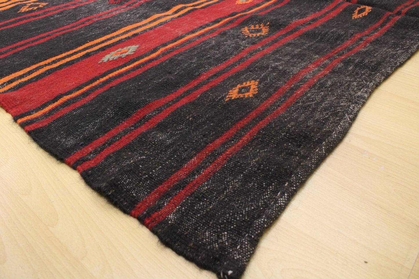 Handwoven Turkish Vintage Kilim (6'0" x 11'1")