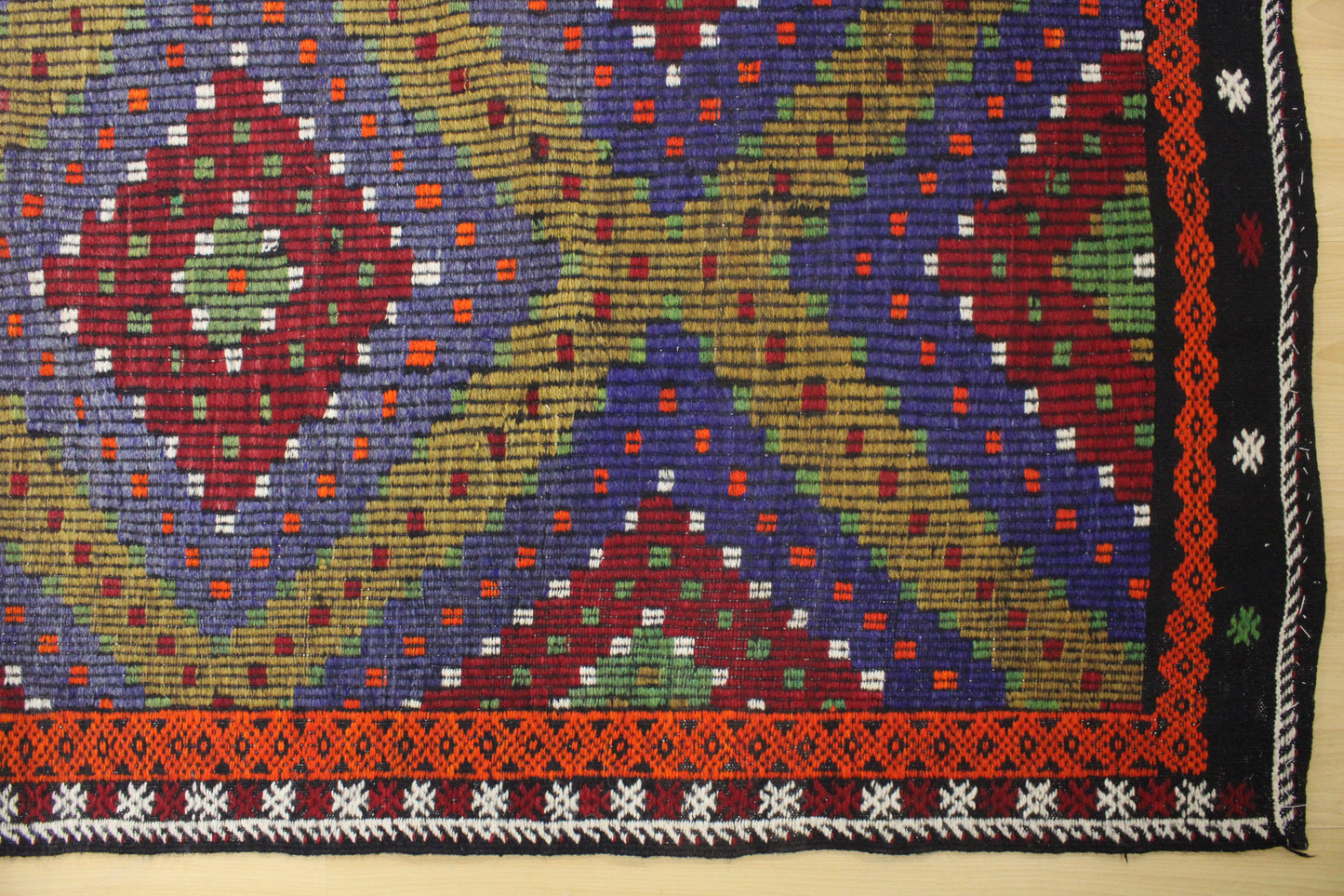 Handwoven Turkish Vintage Kilim (6'0" x 10'11")