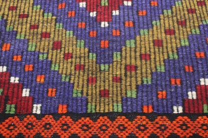 Handwoven Turkish Vintage Kilim (6'0" x 10'11")