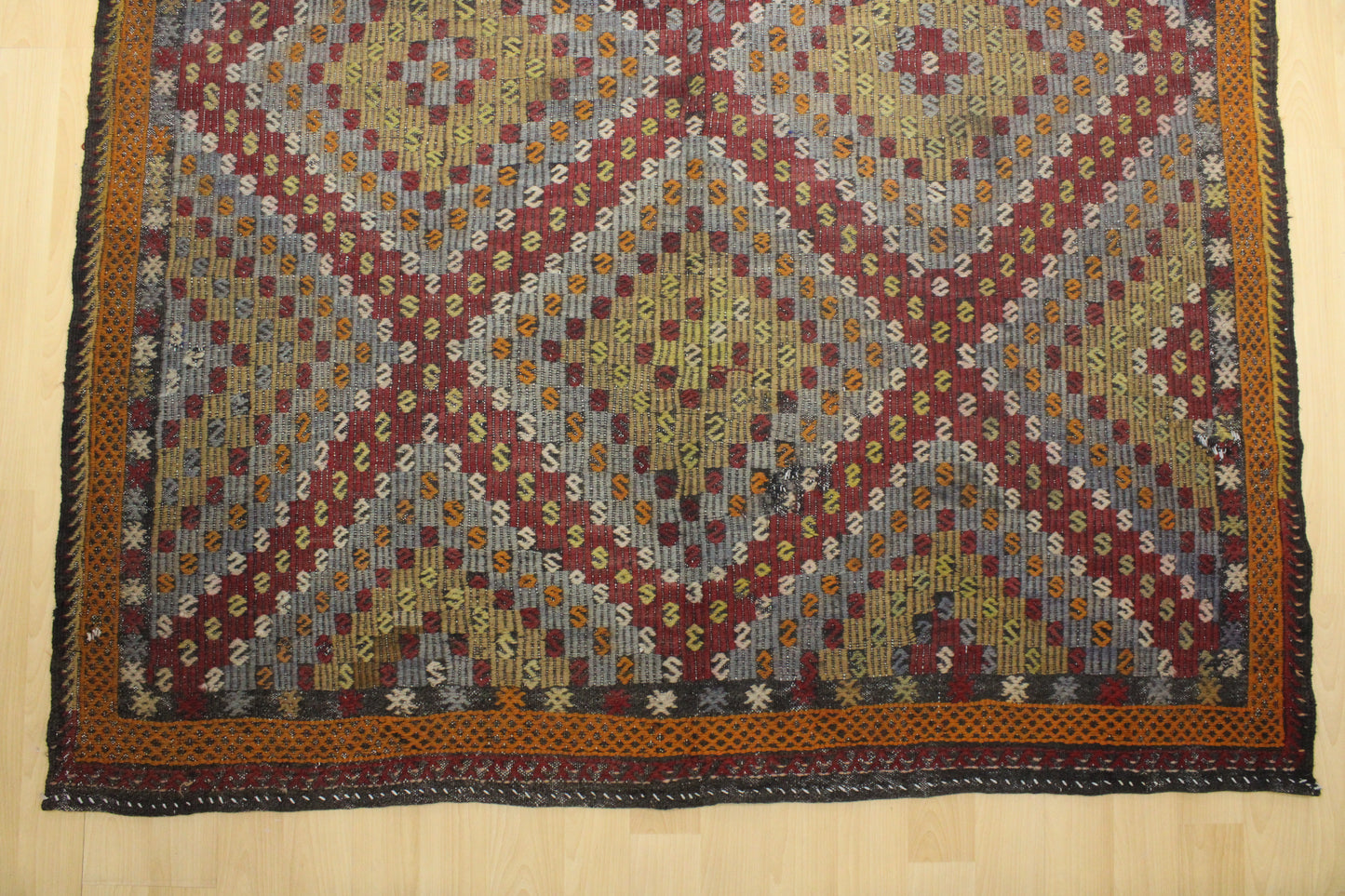 Handwoven Turkish Vintage Kilim (5'10" x 10'3")