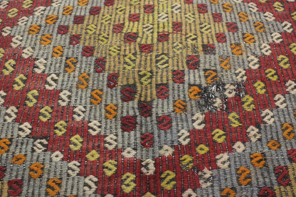 Handwoven Turkish Vintage Kilim (5'10" x 10'3")