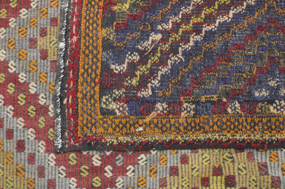 Handwoven Turkish Vintage Kilim (5'10" x 10'3")