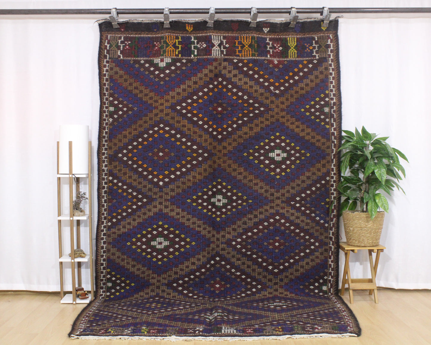 Handwoven Turkish Vintage Kilim (5'10" x 10'4")