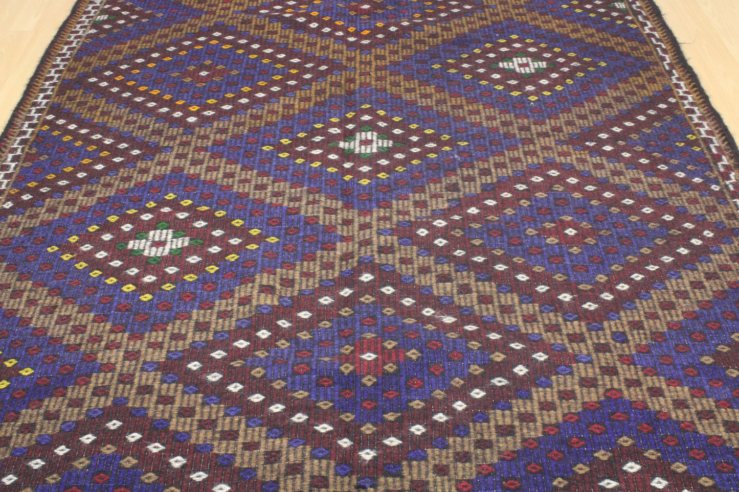 Handwoven Turkish Vintage Kilim (5'10" x 10'4")