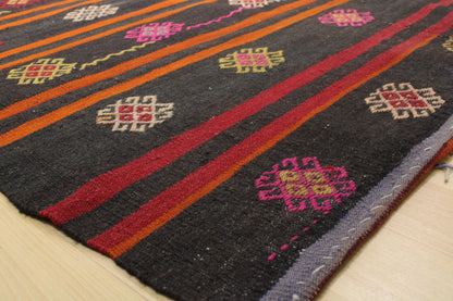 Handwoven Turkish Vintage Kilim (6'4" x 10'12")