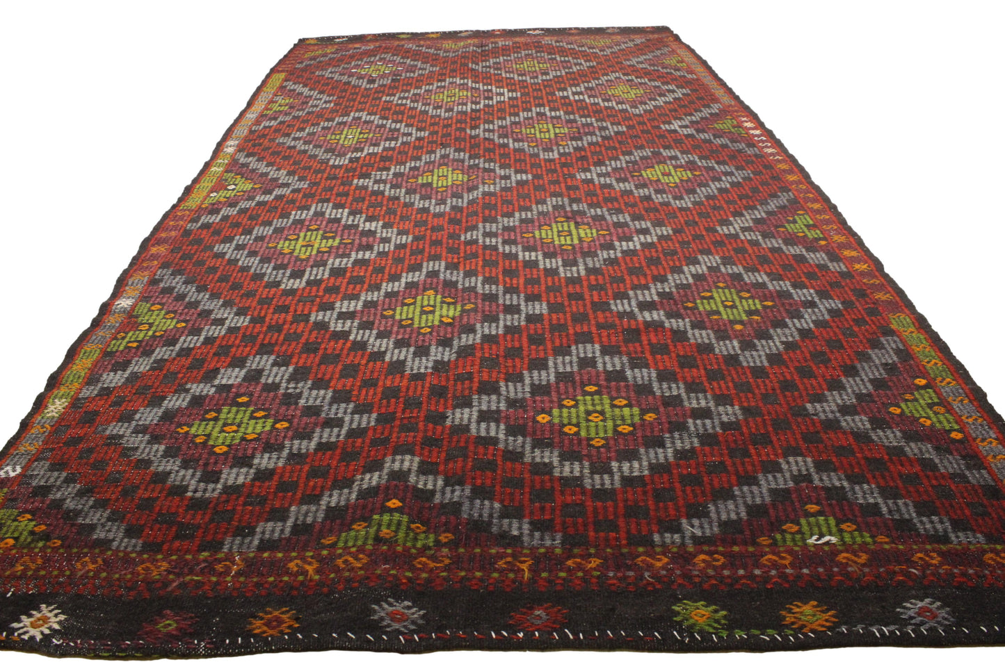 Handwoven Turkish Vintage Kilim (5'9" x 10'9")