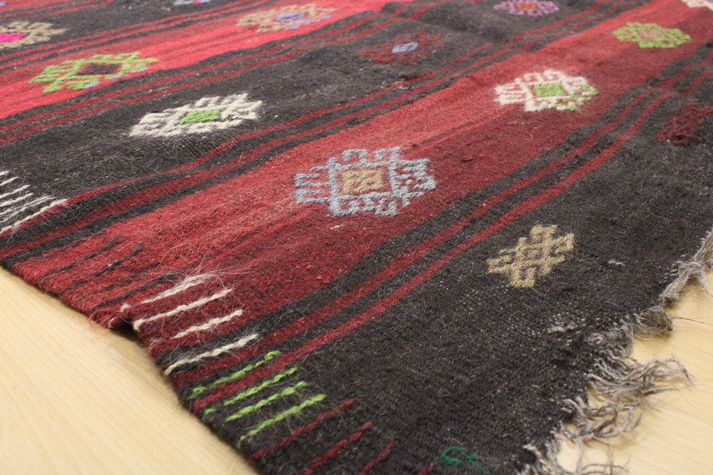 Handwoven Turkish Vintage Kilim (4'10" x 12'2")