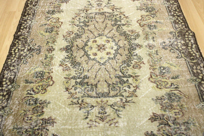 Hand-Knotted Vintage Turkish Rug (3'11" x 6'10")