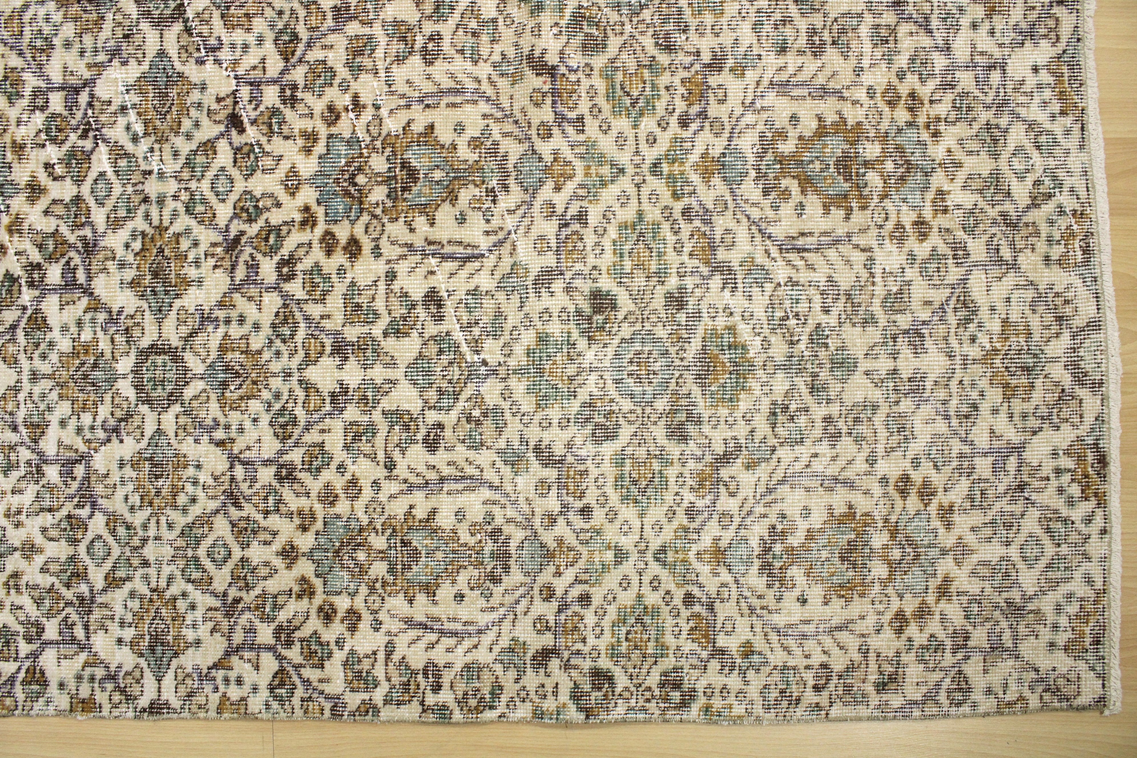 Turkish Vintage Hand-Knotted Wool Rug