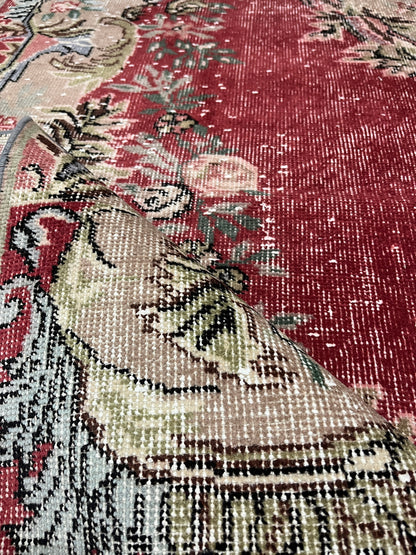 Hand-Knotted Vintage Turkish Rug (2'8" x 4'11")