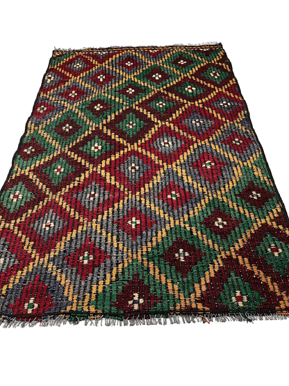 Handwoven Turkish Vintage Kilim (2'8" x 4'3")