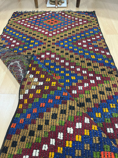 Handwoven Turkish Vintage Kilim (2'8" x 5'1")