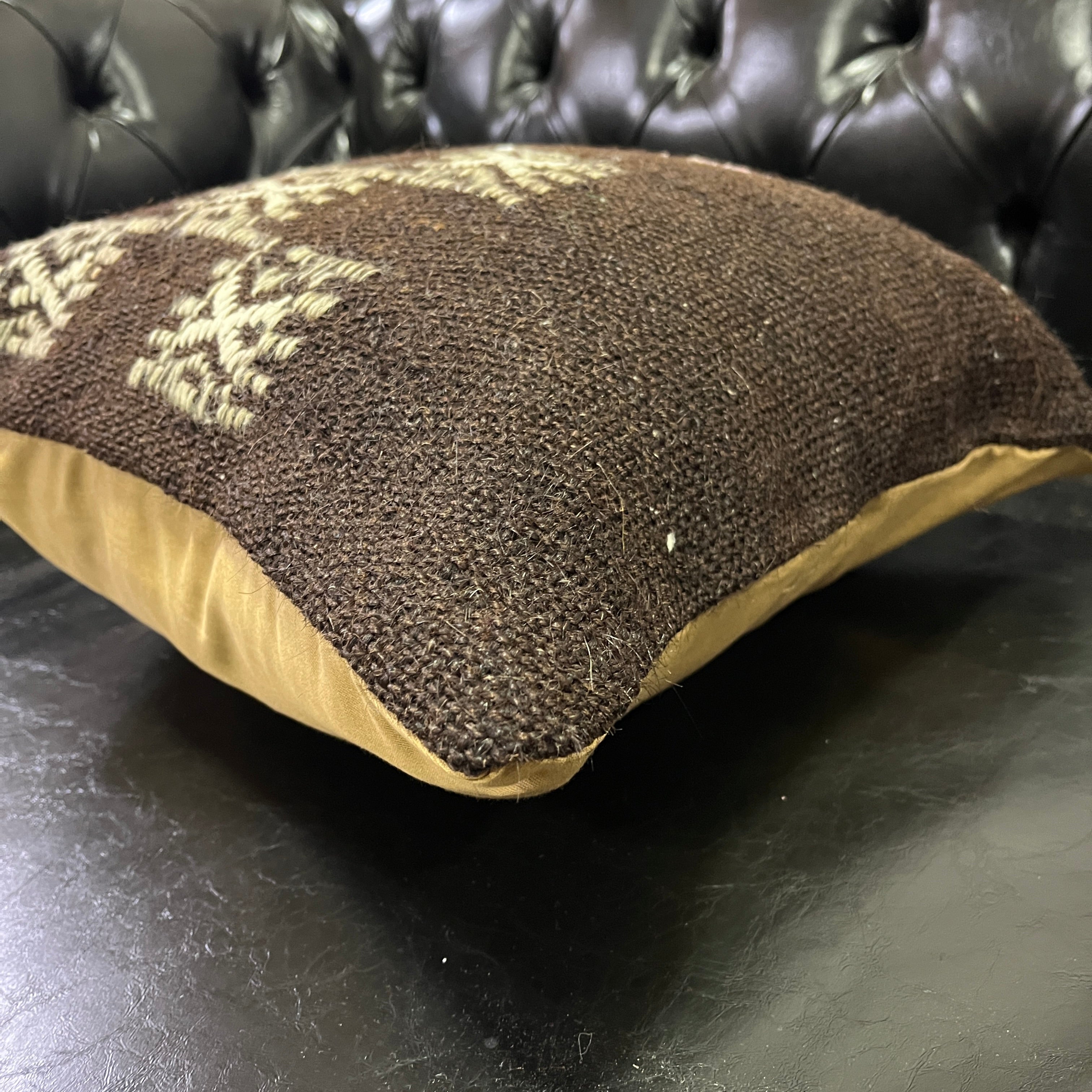 El Yapımı Otantik Yastık Kılıfı