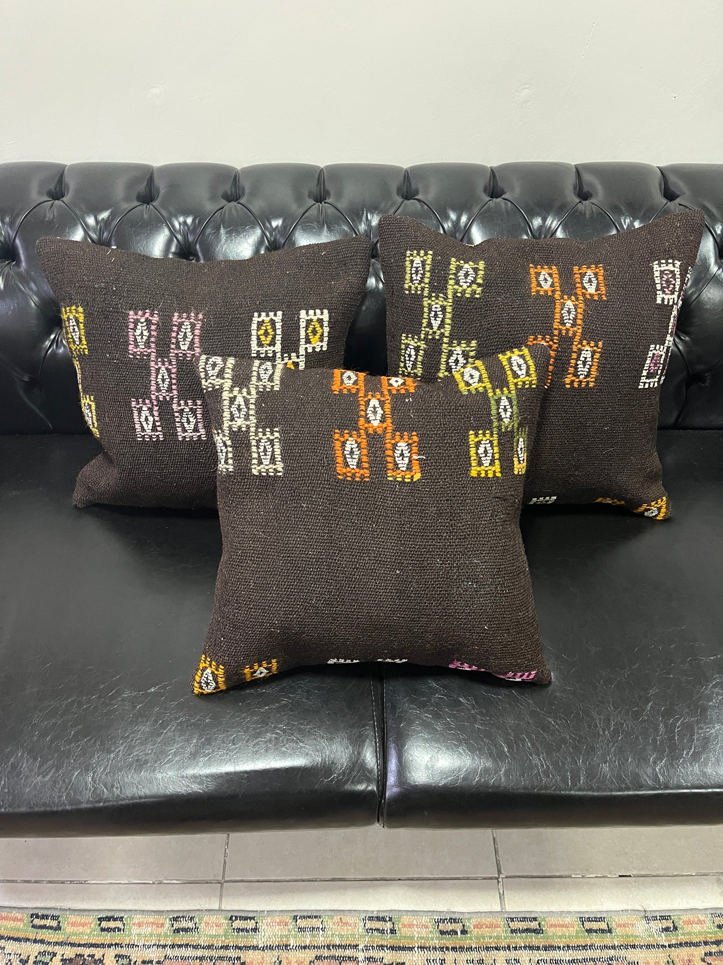 Ethnic Cushion Cover Set (20" x 20")