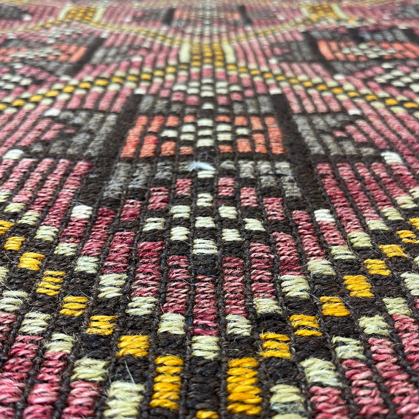 Handwoven Turkish Vintage Kilim (2'8" x 4'9")