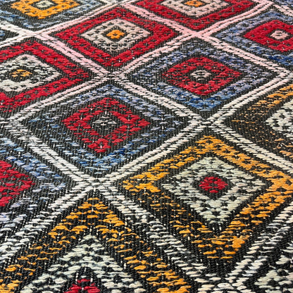 Handwoven Turkish Vintage Kilim (2'4" x 3'7")