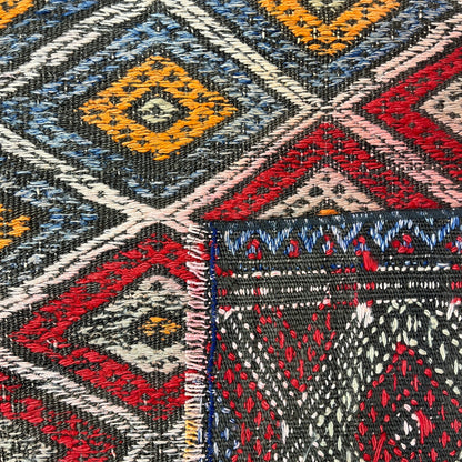 Handwoven Turkish Vintage Kilim (2'4" x 3'7")