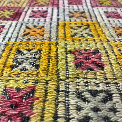 Handwoven Turkish Vintage Kilim (1'8" x 2'11")