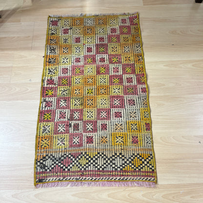 Handwoven Turkish Vintage Kilim (1'8" x 2'11")