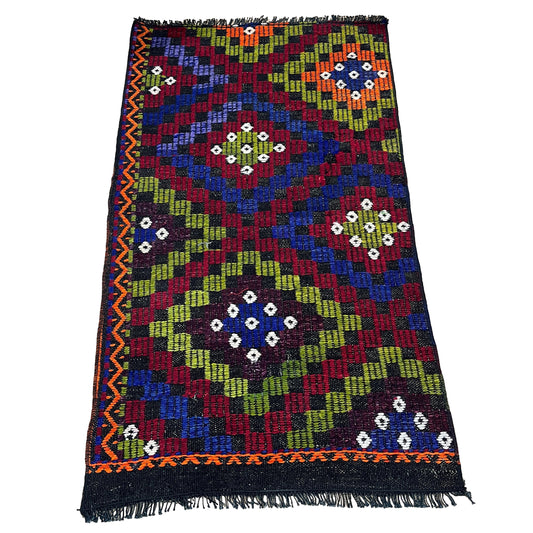 Handwoven Turkish Vintage Kilim (2'6" x 4'3")