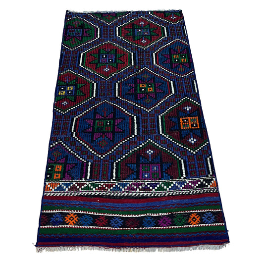 Handwoven Turkish Vintage Kilim (2'8" x 4'11")