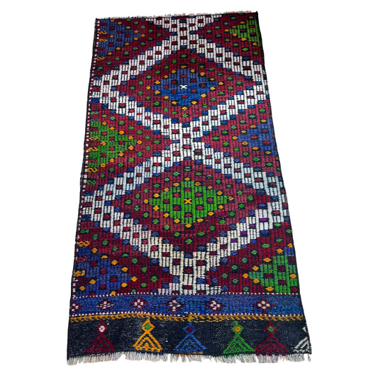 Handwoven Turkish Vintage Kilim (2'8" x 5'3")