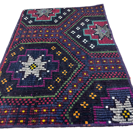 Handwoven Turkish Vintage Kilim (1'8" x 2'6")