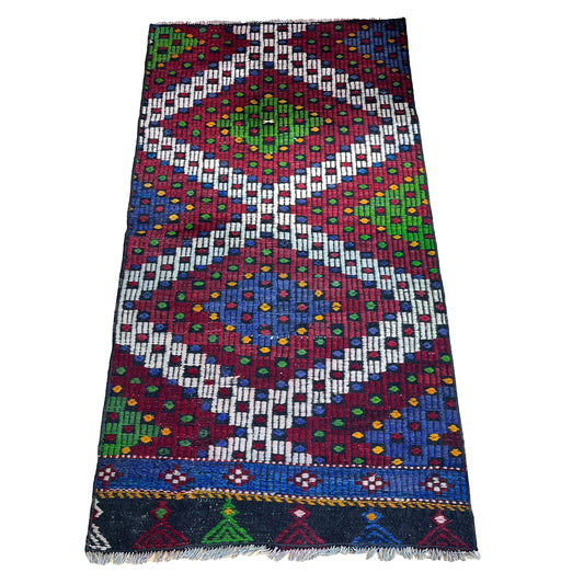 Handwoven Turkish Vintage Kilim (2'8" x 5'1")