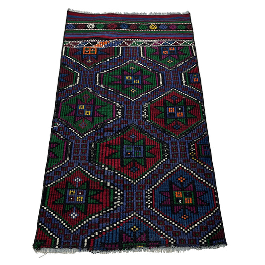 Handwoven Turkish Vintage Kilim (2'8" x 4'9")